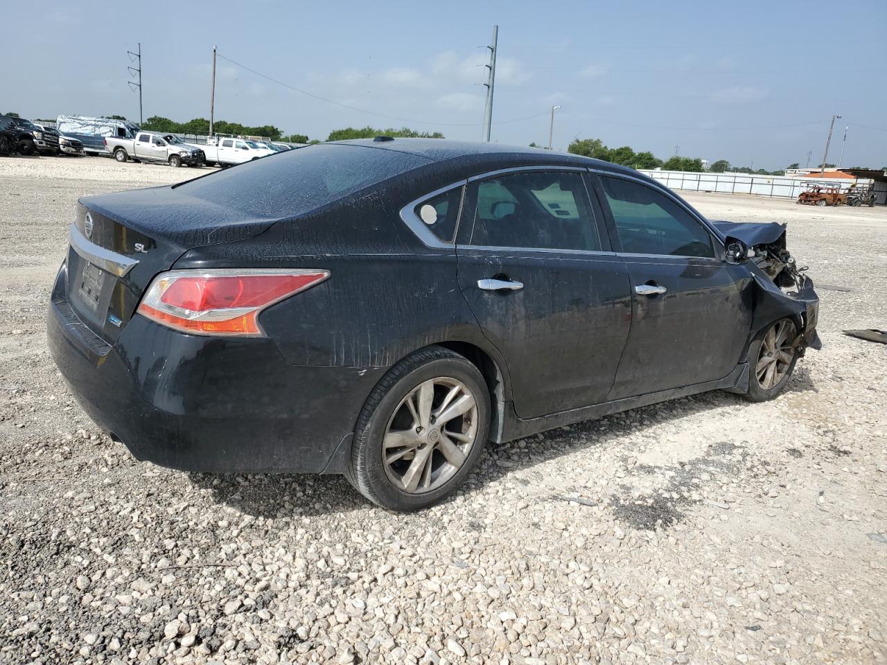 2013 Nissan Altima VIN 1N4AL3AP0DN581281 Copart auction photo, front end / minor dent/scratches damage thumbnail 3