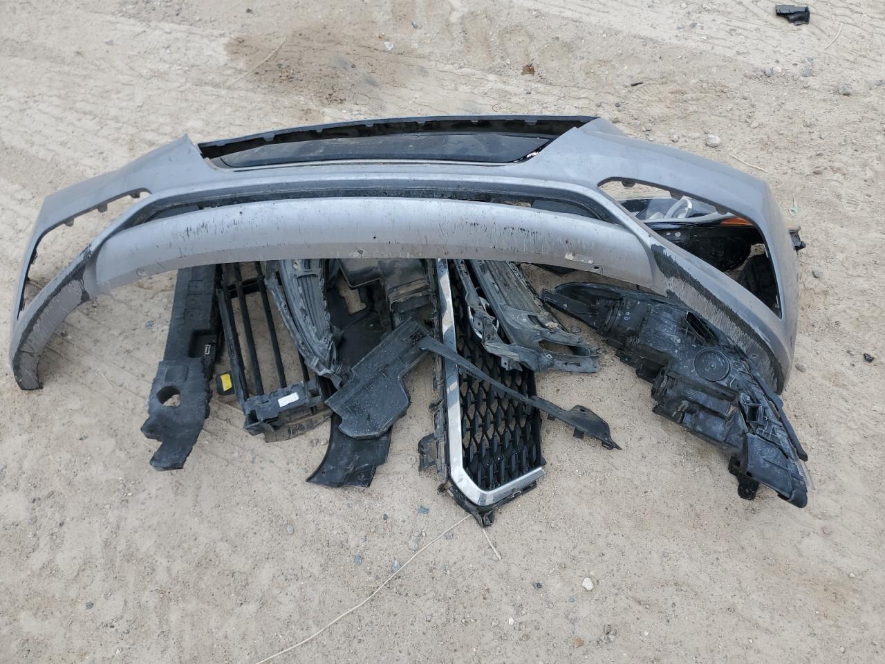 2016 Hyundai Sonata VIN KMHE24L16GA037856 Copart auction photo, front end / minor dent/scratches damage thumbnail 12
