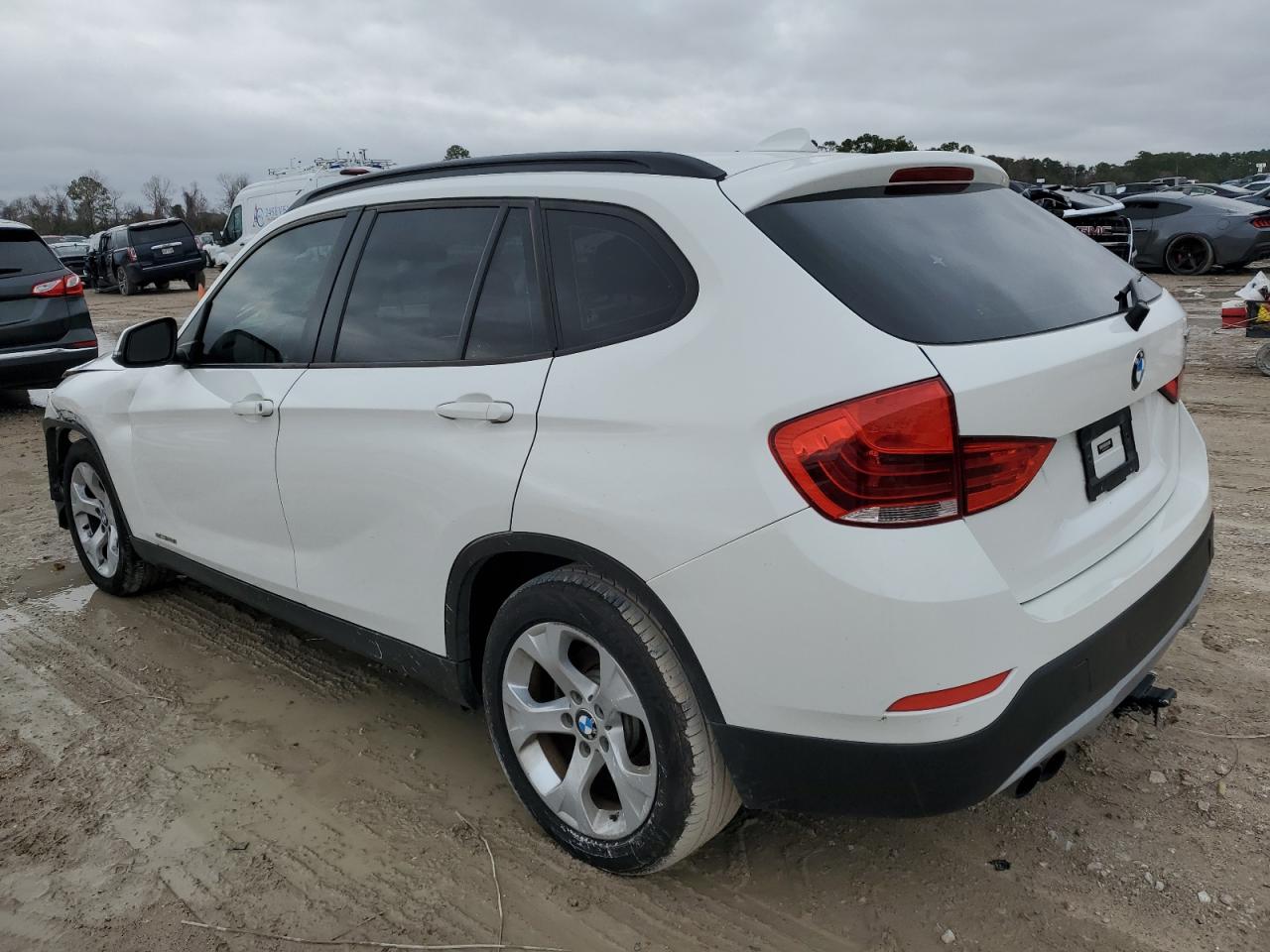 2014 BMW X1 VIN WBAVM1C54EVW55390 Copart auction photo, front end / minor dent/scratches damage thumbnail 2
