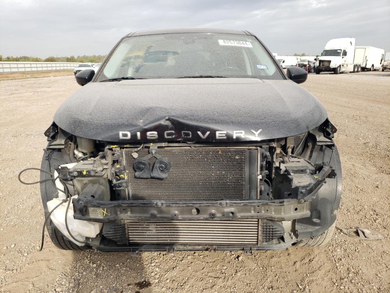 2017 Land Rover Discovery VIN SALCR2BG9HH673125 Copart auction photo, front end / minor dent/scratches damage thumbnail 5