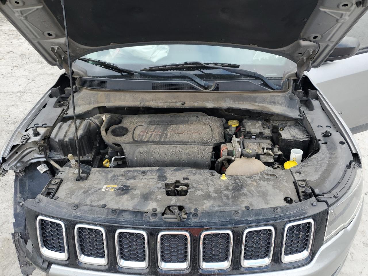 2018 Jeep Compass VIN 3C4NJCAB0JT369014 Copart auction photo, all over damage thumbnail 13