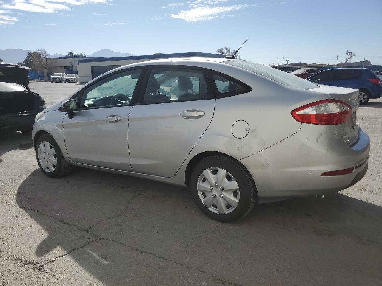 2019 Ford Fiesta VIN 3FADP4AJ6KM131578 Copart auction photo, minor dent/scratches damage thumbnail 2