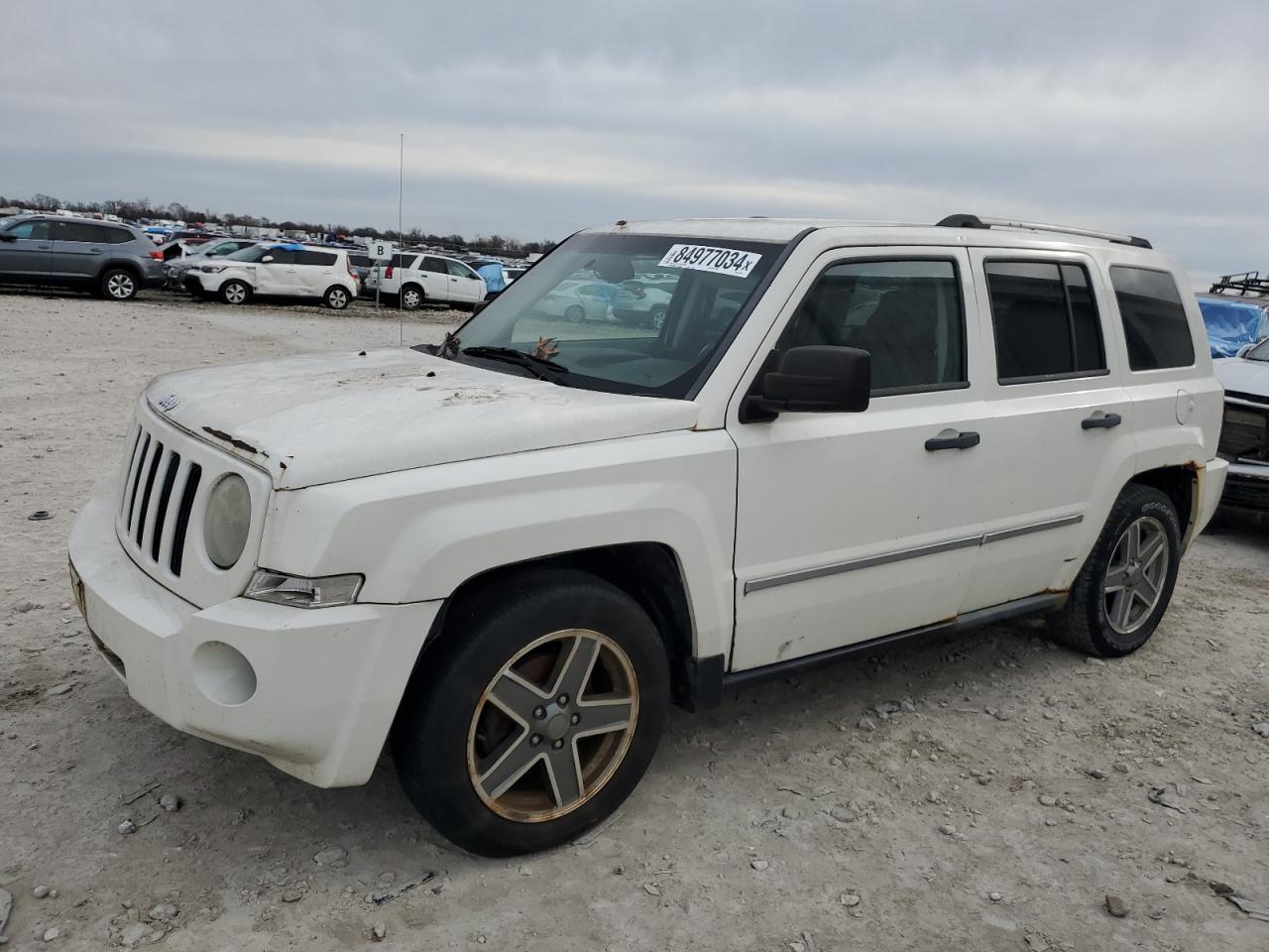 2008 Jeep Liberty (Patriot) VIN 1J8FT48W58D649307