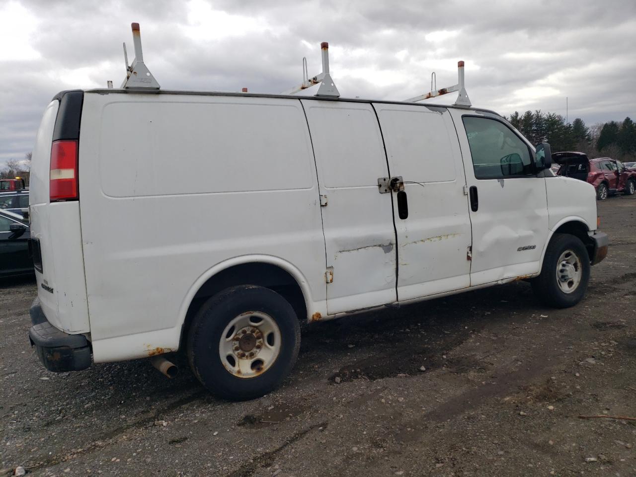 2006 Chevrolet Express VIN 1GCGG25V061142300 Copart auction photo, side / minor dent/scratches damage thumbnail 3