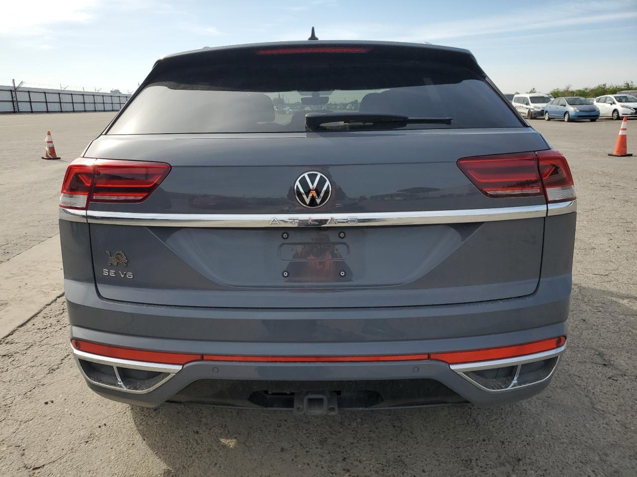 2021 Volkswagen Atlas VIN 1V2ME2CA2MC236493 Copart auction photo, front end / side damage thumbnail 6