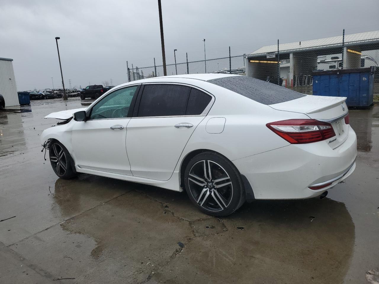 2017 Honda Accord VIN 1HGCR2F55HA275808 Copart auction photo, front end damage thumbnail 2