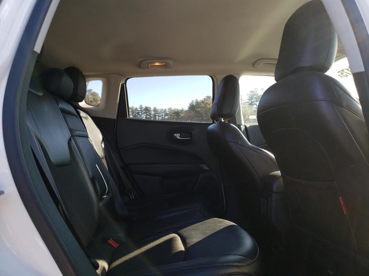 2019 Jeep Compass VIN 3C4NJDDB8KT671217 Copart auction photo, front end / minor dent/scratches damage thumbnail 11