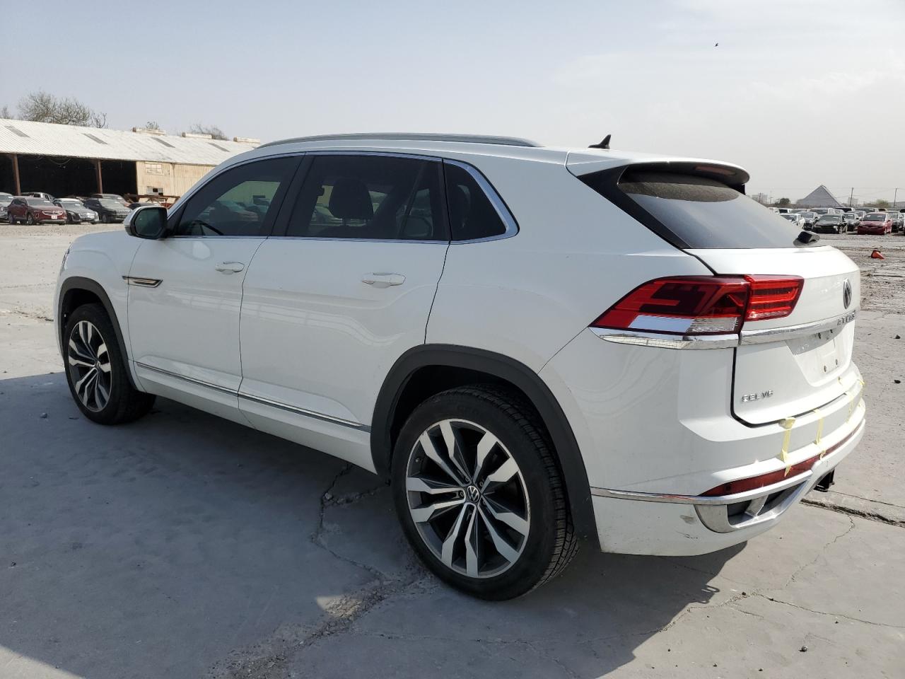 2020 Volkswagen Atlas VIN 1V2RE2CA1LC214599 Copart auction photo, undercarriage damage thumbnail 2