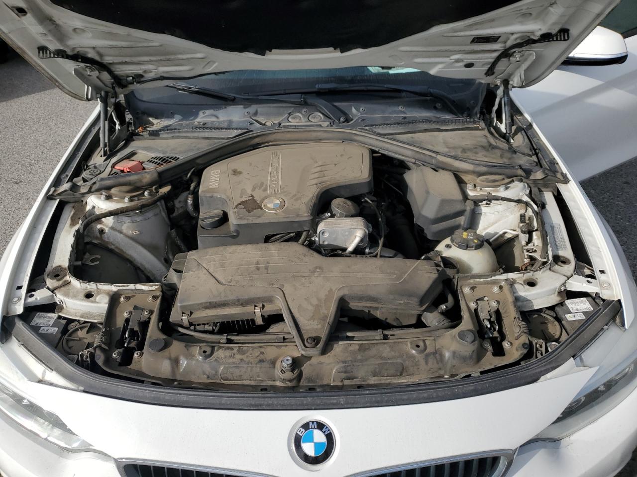 2016 BMW 4er VIN WBA4A9C55GGL88285 Copart auction photo, side / front end damage thumbnail 11