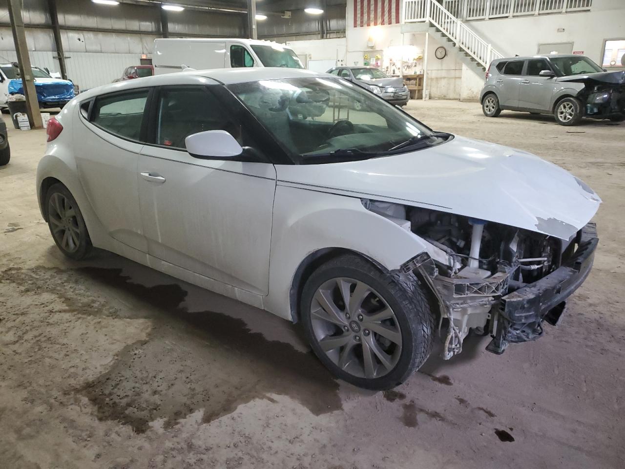 2016 Hyundai Veloster VIN KMHTC6AD9GU269878 Copart auction photo, front end / minor dent/scratches damage thumbnail 4