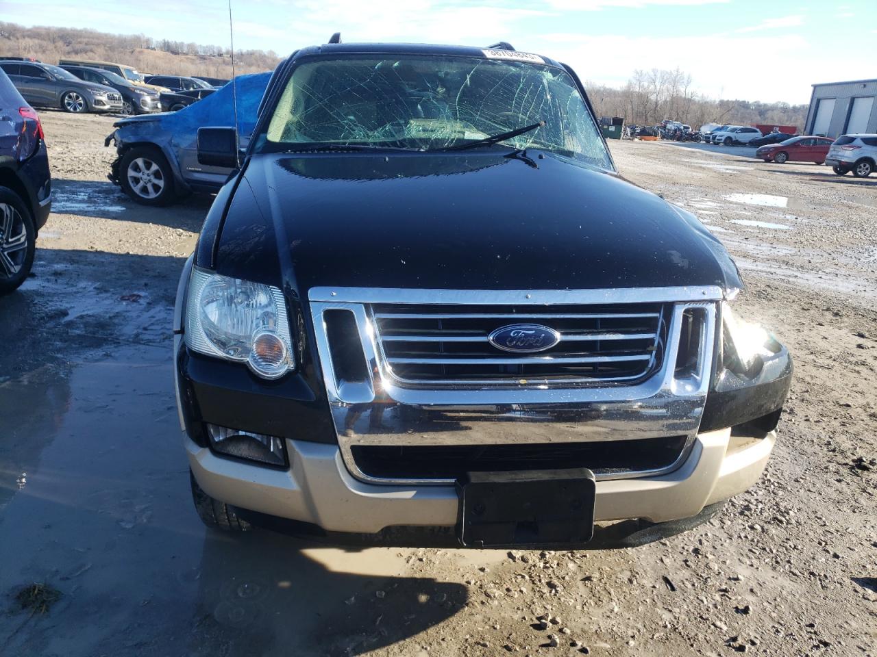 2006 Ford Explorer VIN 1FMEU74E86UA92660 Copart auction photo, side / front end damage thumbnail 9