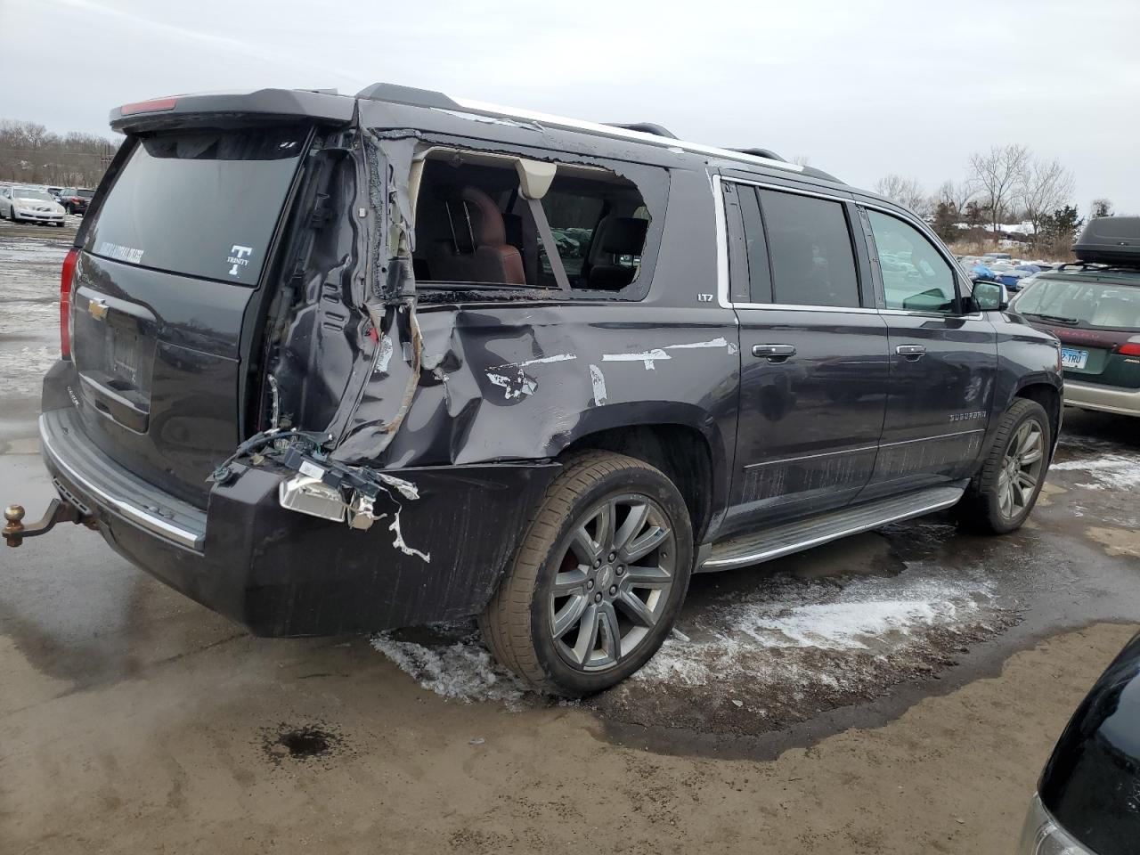2015 Chevrolet Suburban VIN 1GNSKKKC4FR675027 Copart auction photo, rear end / side damage thumbnail 3