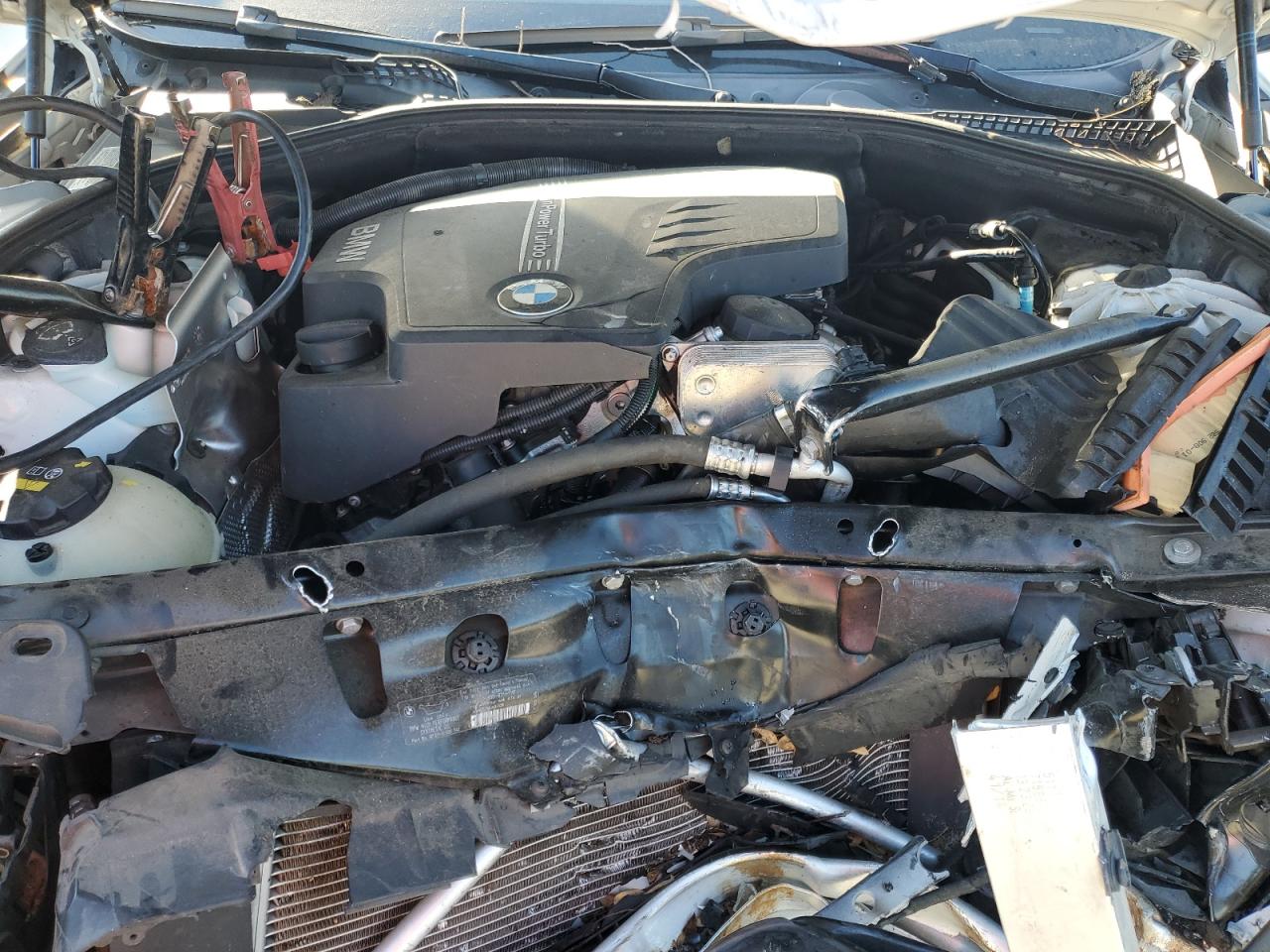 2015 BMW 5er VIN WBA5A5C53FD516102 Copart auction photo, front end / all over damage thumbnail 11