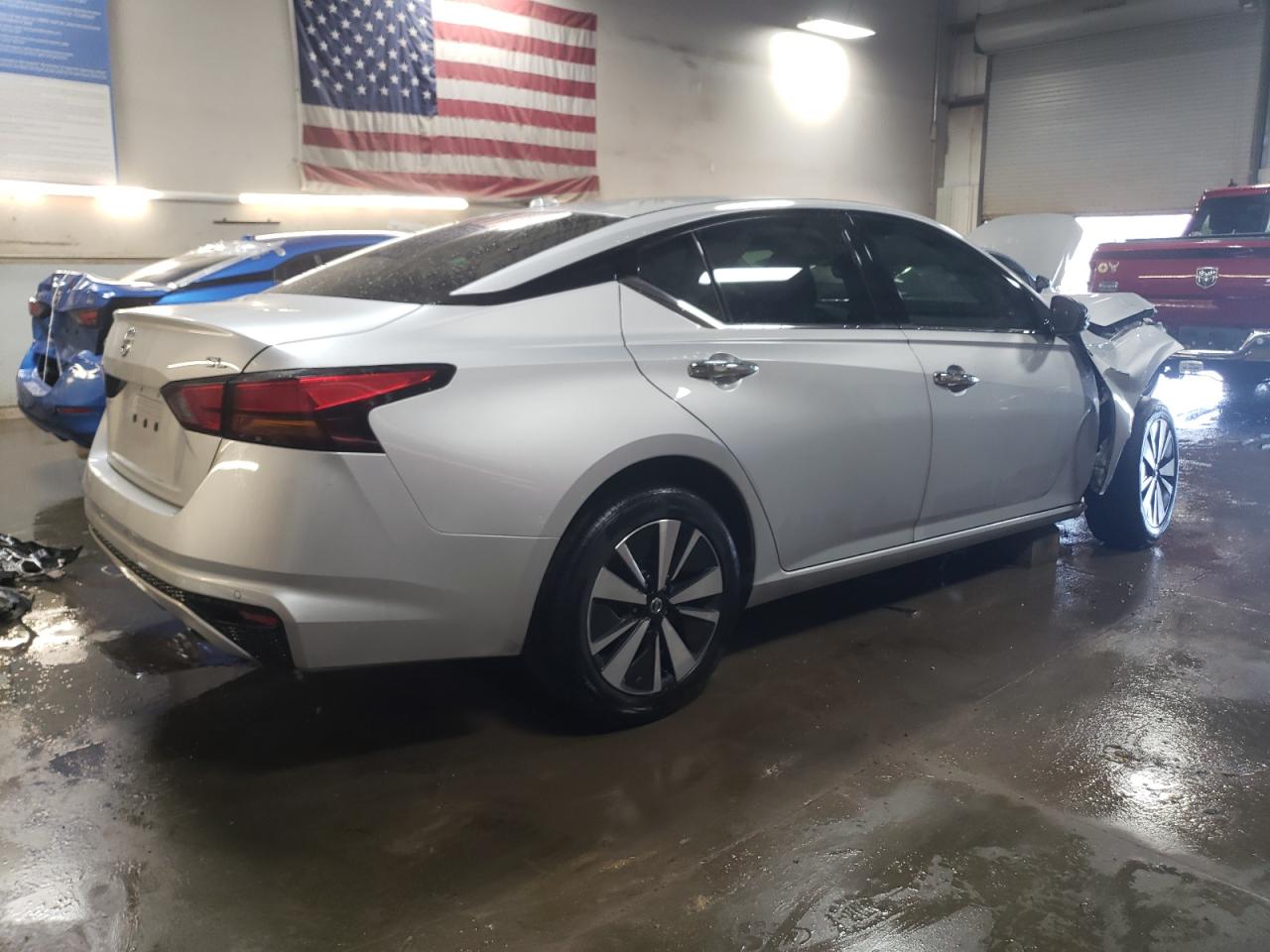 2019 Nissan Altima VIN 1N4BL4EV0KC165226 Copart auction photo, front end / minor dent/scratches damage thumbnail 3