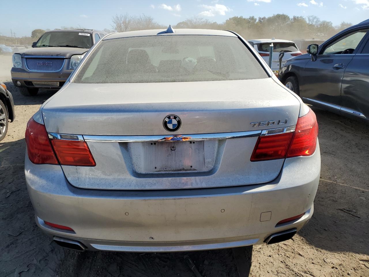2011 BMW 7er VIN WBAKB8C52BCY66919 Copart auction photo, front end damage thumbnail 6