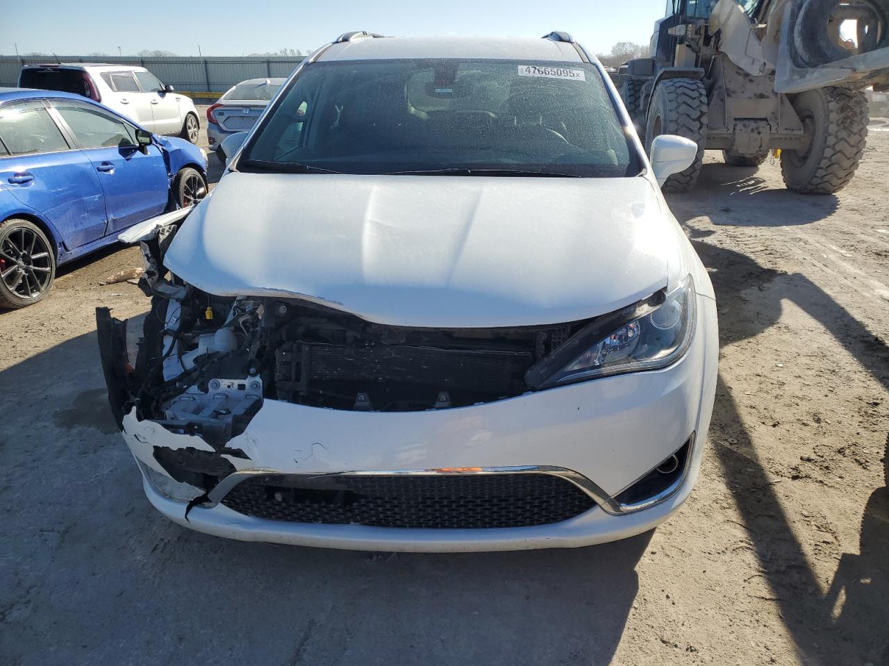 2018 Chrysler Pacifica VIN 2C4RC1BG8JR149214 Copart auction photo, front end damage thumbnail 5