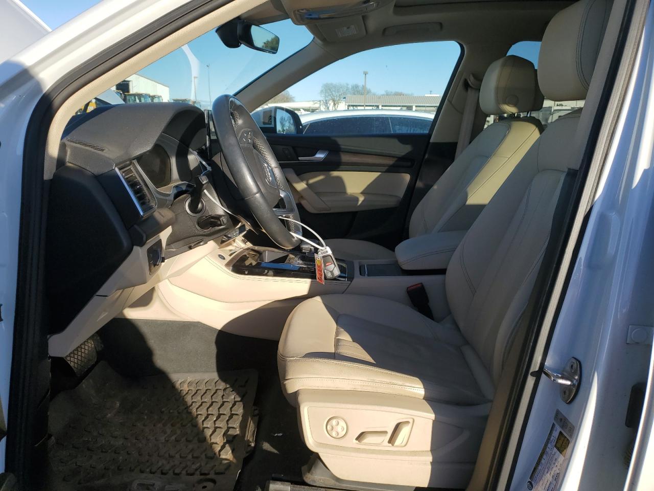 2021 Audi Q5 VIN WA1BAAFY0M2070806 Copart auction photo, front end damage thumbnail 7