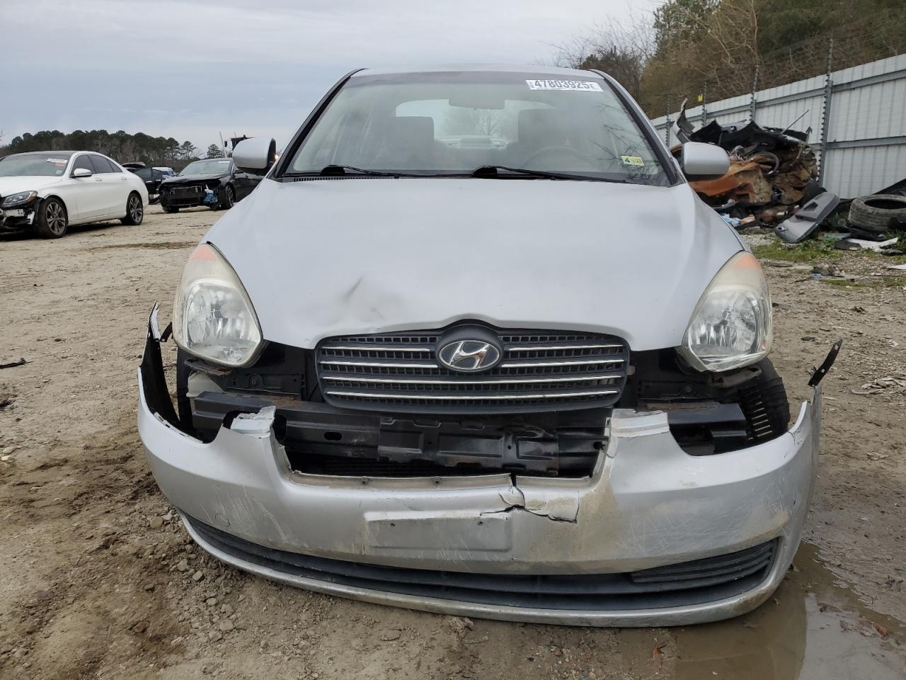 2011 Hyundai Accent VIN KMHCM4BC8BU609943 Copart auction photo, front end / minor dent/scratches damage thumbnail 5