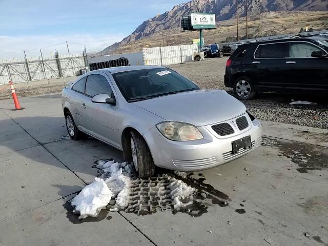 2008 Pontiac G5 VIN 1G2AL18F087118969 Copart auction photo, front end / side damage thumbnail 11