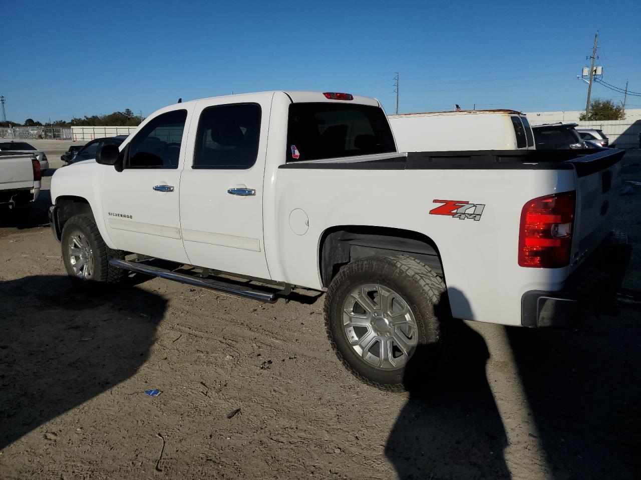 2012 Chevrolet Silverado VIN 3GCPKSE71CG101154 Copart auction photo, front end damage thumbnail 2