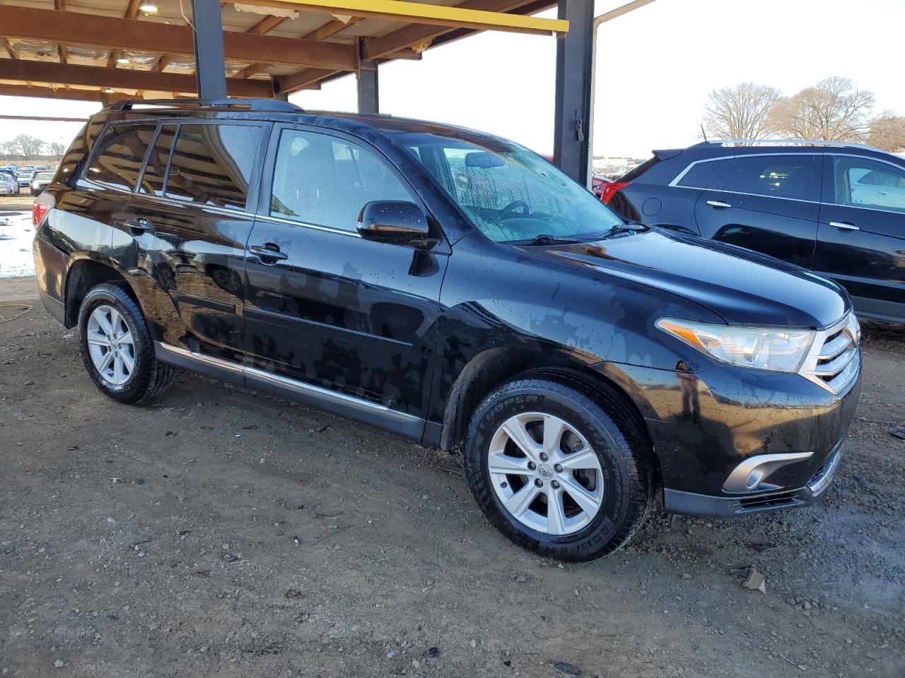 2013 Toyota Highlander VIN 5TDBK3EH5DS212303 Copart auction photo, top/roof damage thumbnail 4