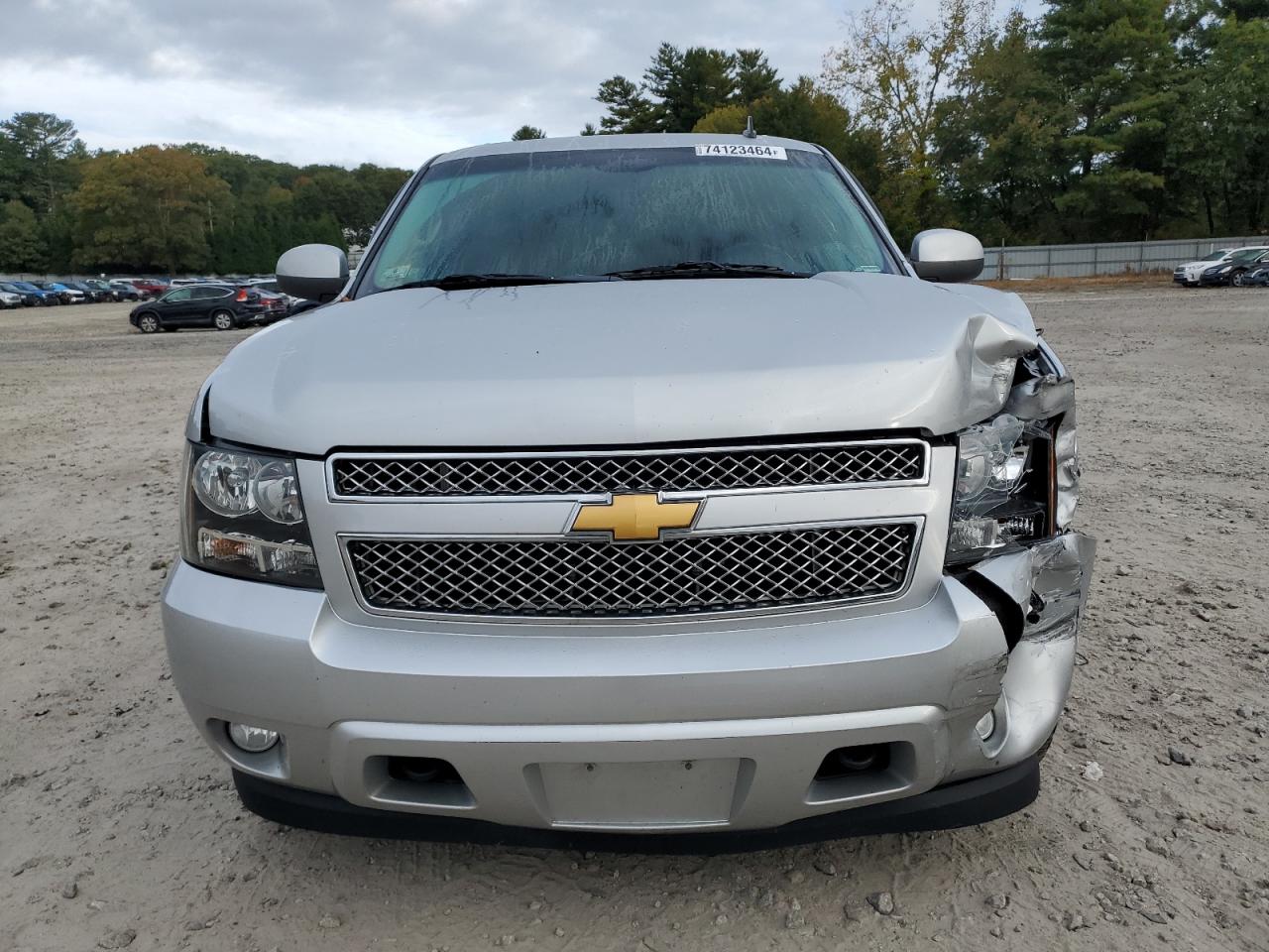 2013 Chevrolet Tahoe VIN 1GNSKBE0XDR256761 Copart auction photo, front end damage thumbnail 5