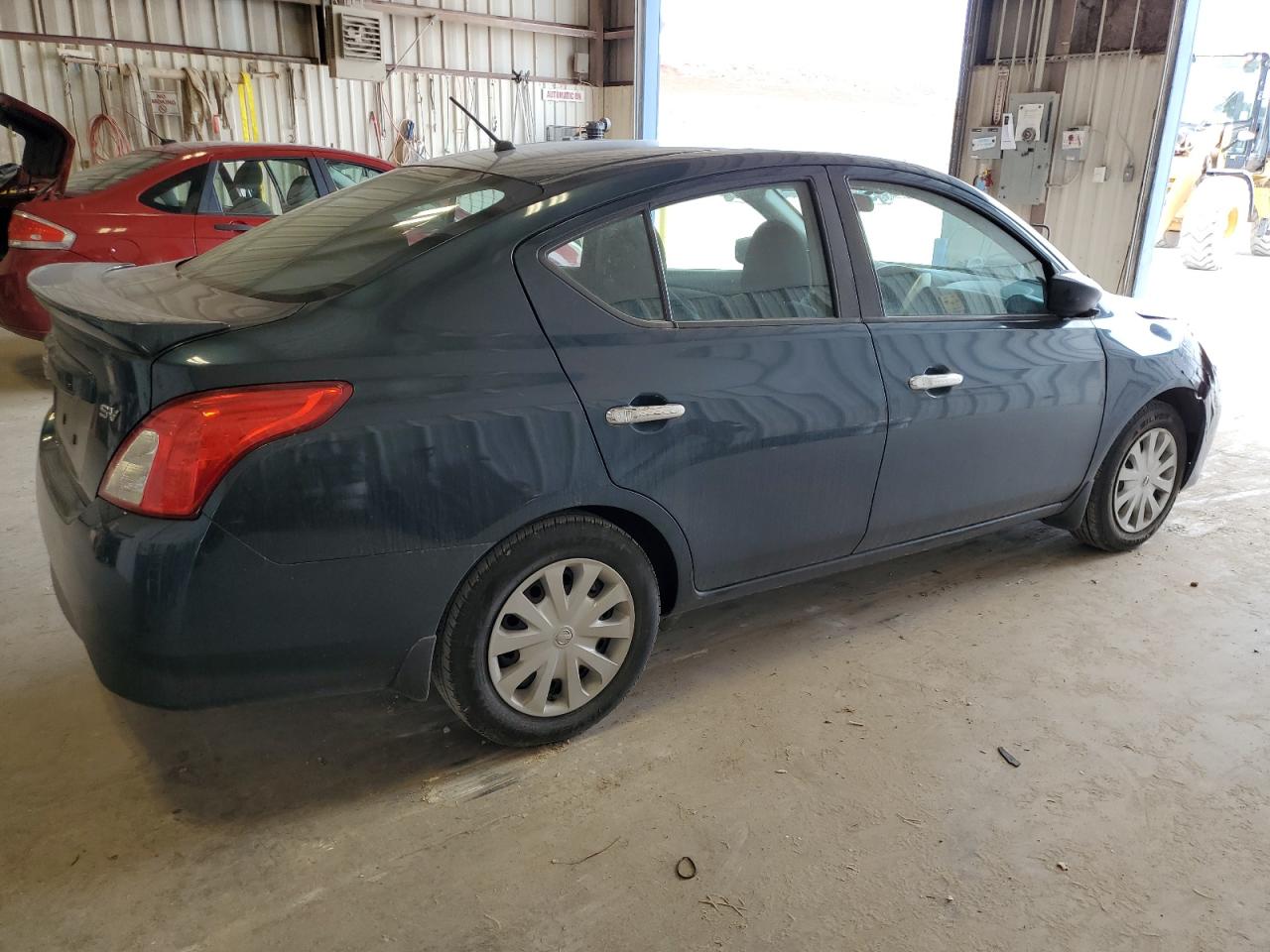 2016 Nissan Versa VIN 3N1CN7AP4GL913038 Copart auction photo, front end / hail damage thumbnail 3