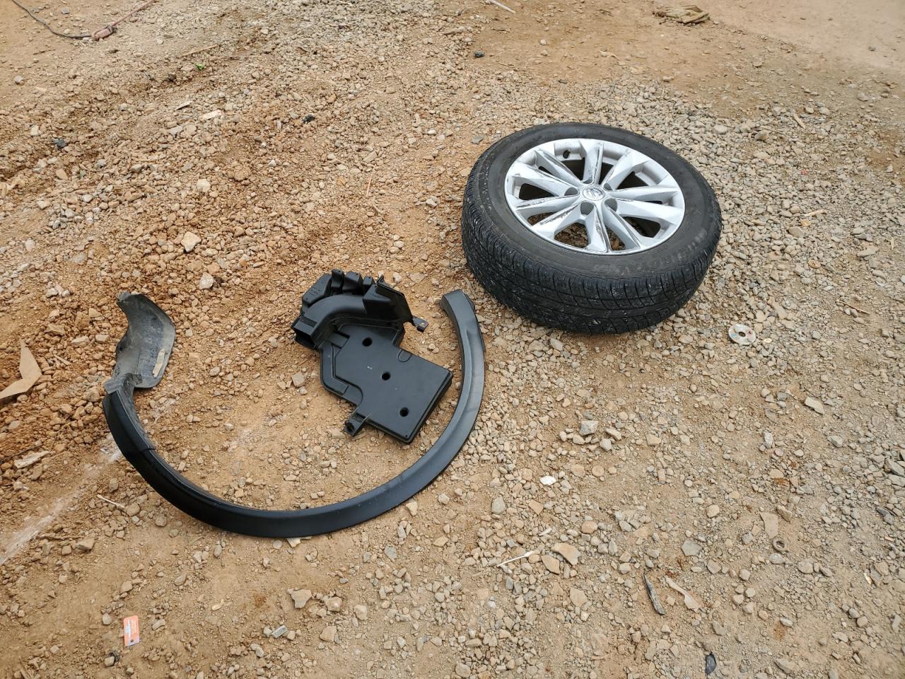 2017 Nissan Rogue VIN JN1BJ1CP4HW012636 Copart auction photo, side damage thumbnail 15