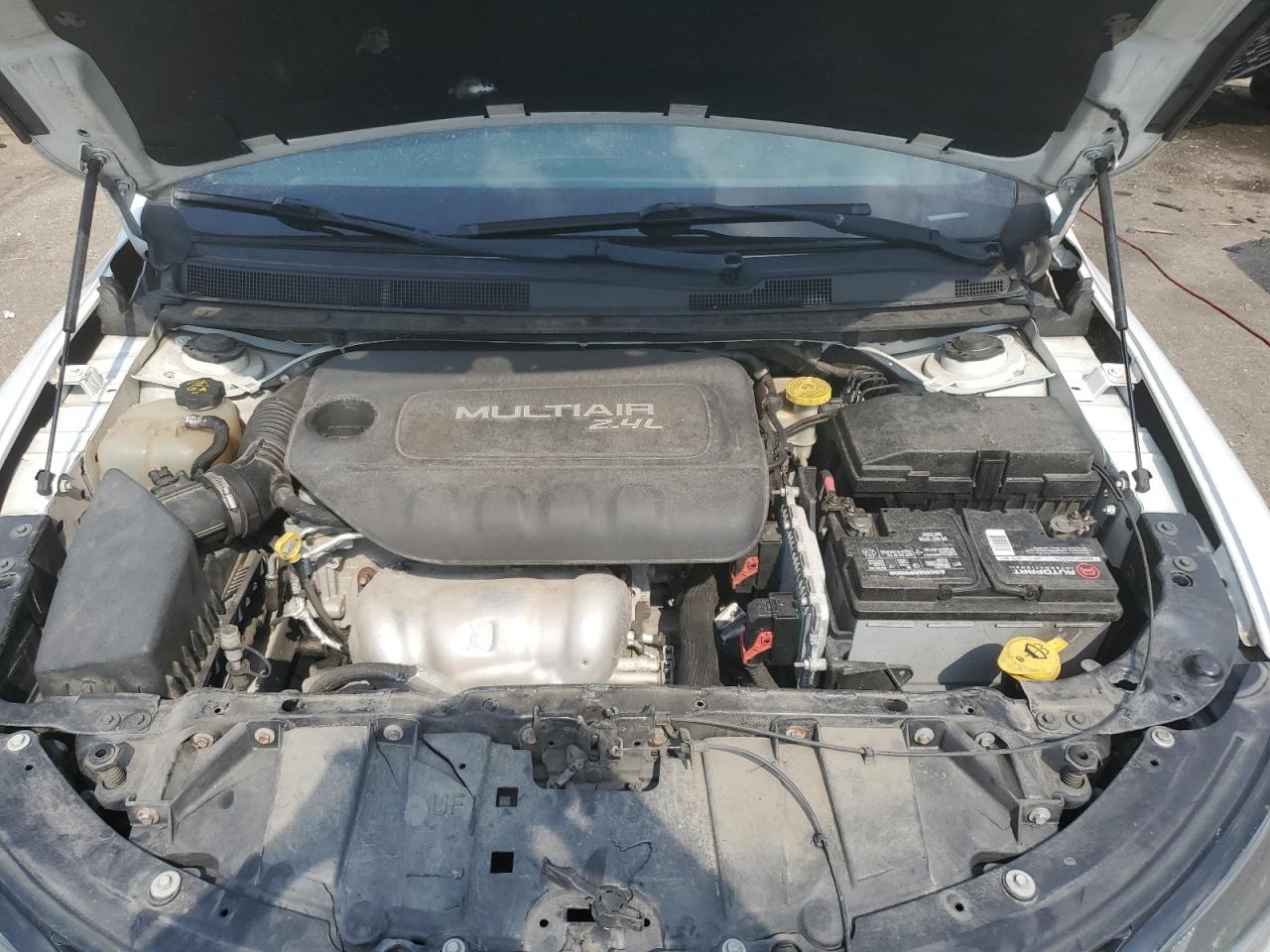 2015 Chrysler 200 VIN 1C3CCCAB6FN636945 Copart auction photo, front end damage thumbnail 11