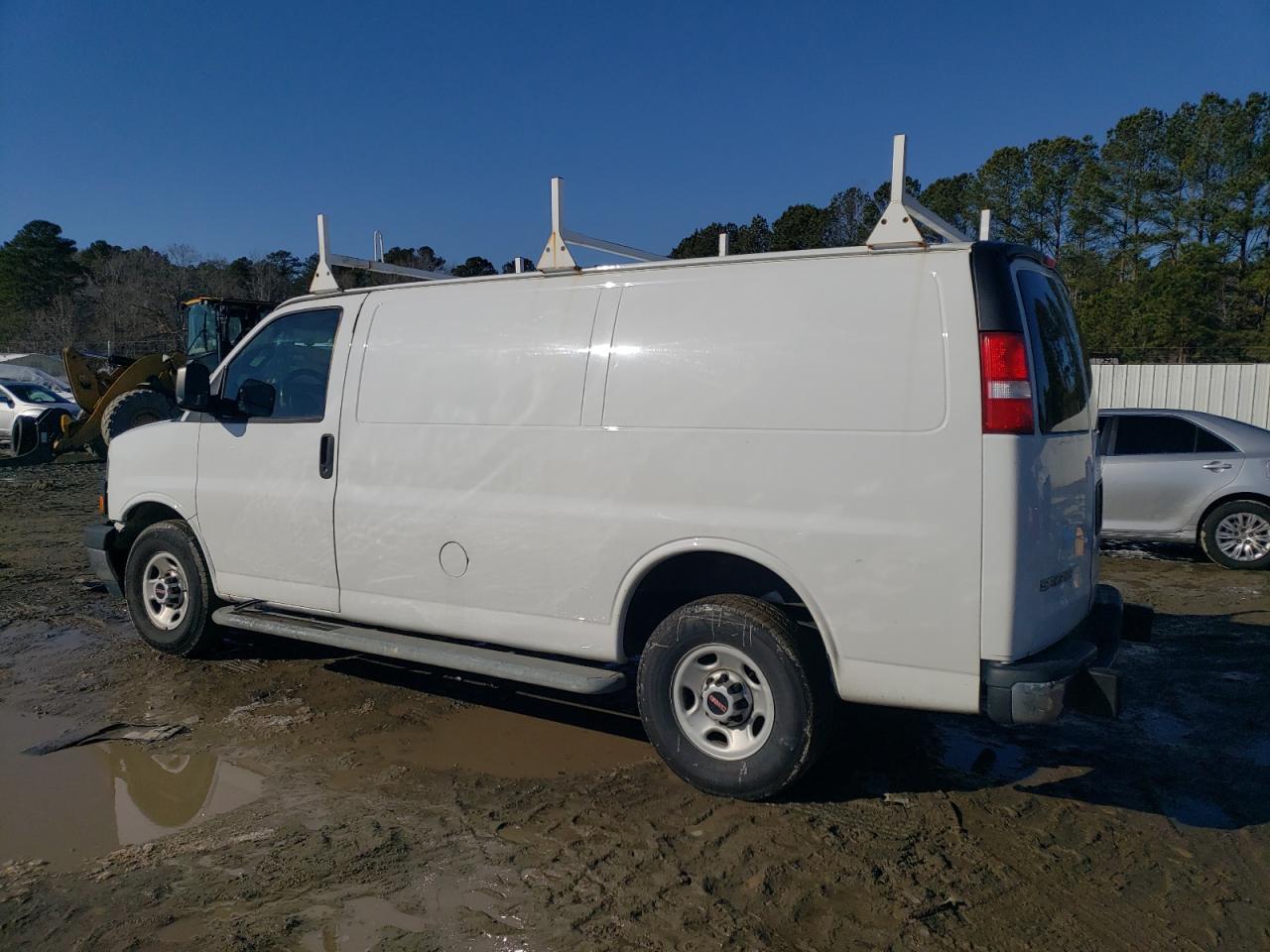 2017 GMC Savana VIN 1GTW7AFF1H1911970 Copart auction photo, front end damage thumbnail 2