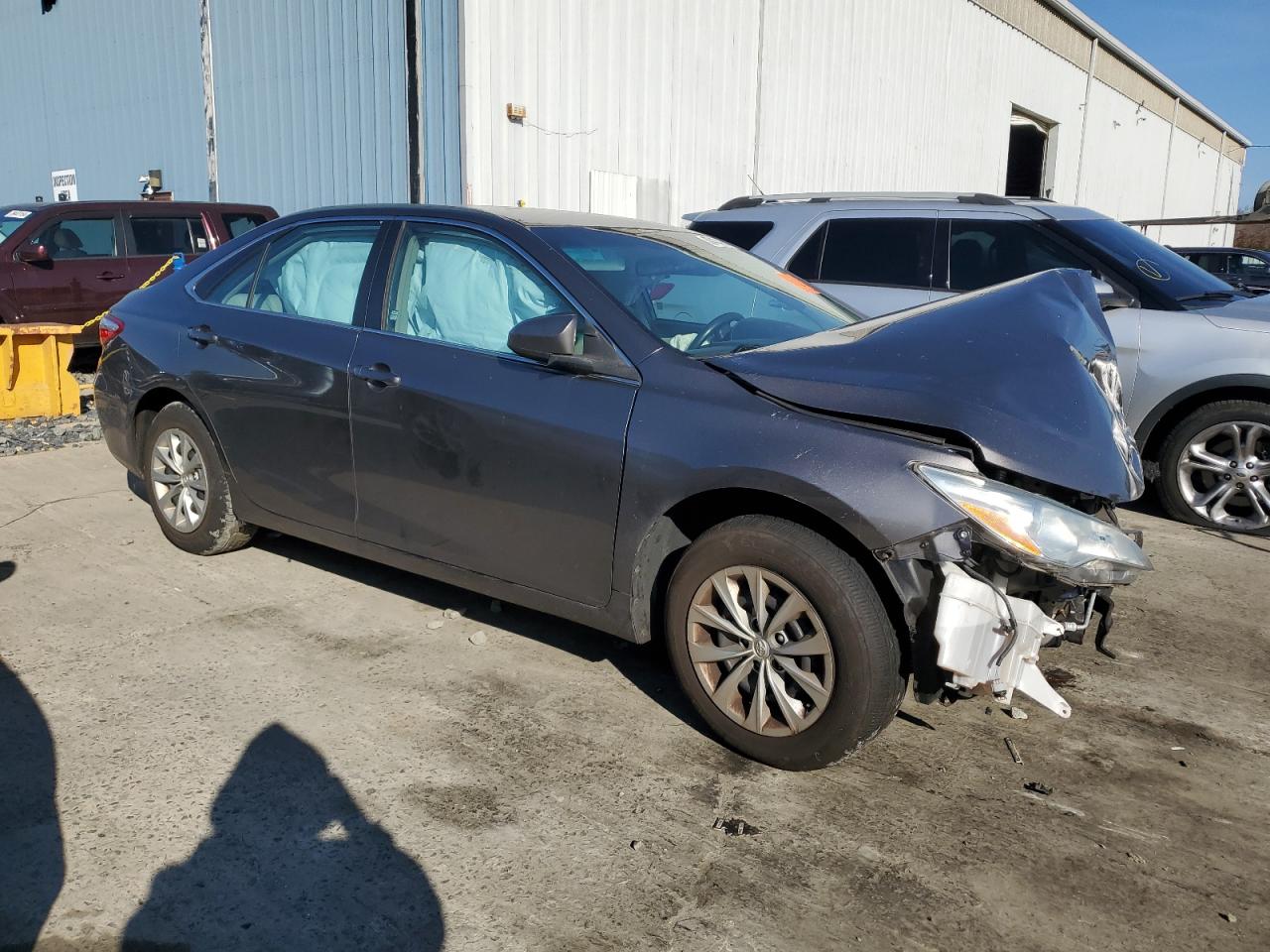 2016 Toyota Camry VIN 4T4BF1FK0GR525280 Copart auction photo, front end damage thumbnail 4