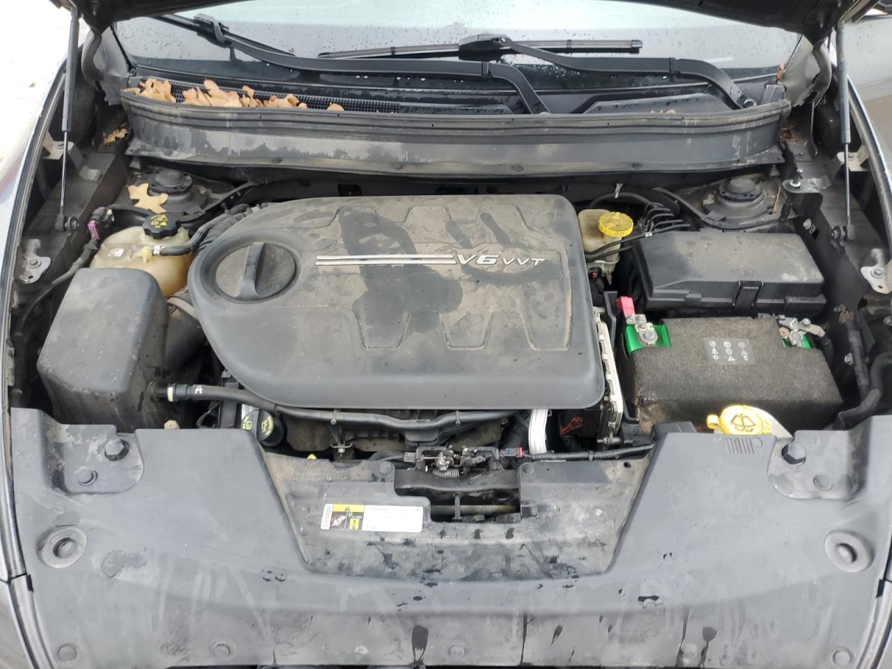 2015 Jeep Grand Cherokee VIN 1C4PJLCS5FW628247 Copart auction photo, side / minor dent/scratches damage thumbnail 13