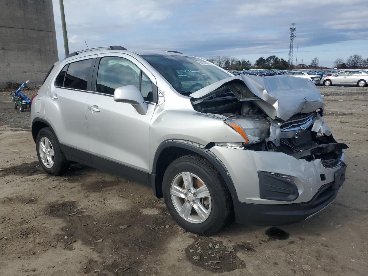 2016 Chevrolet Trax VIN KL7CJPSB3GB761909 Copart auction photo, front end / minor dent/scratches damage thumbnail 4