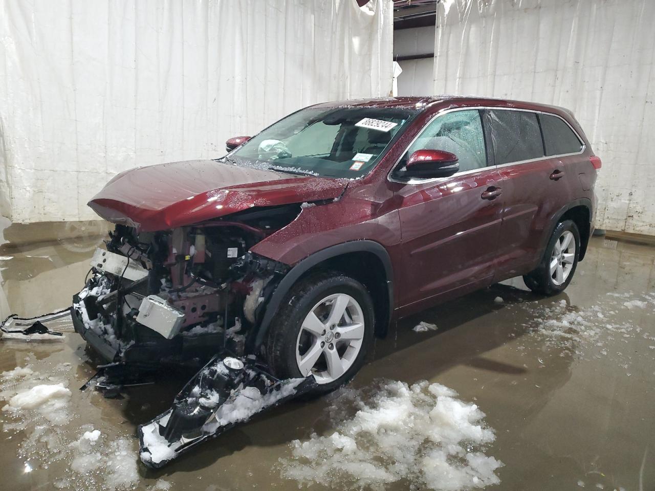 2018 Toyota Highlander VIN 5TDBZRFH0JS873357