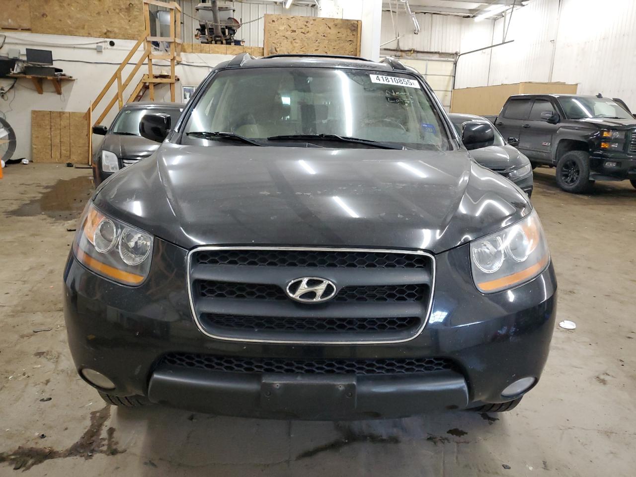2009 Hyundai Santa Fe VIN 5NMSH13E89H328102 Copart auction photo, vandalism damage thumbnail 5