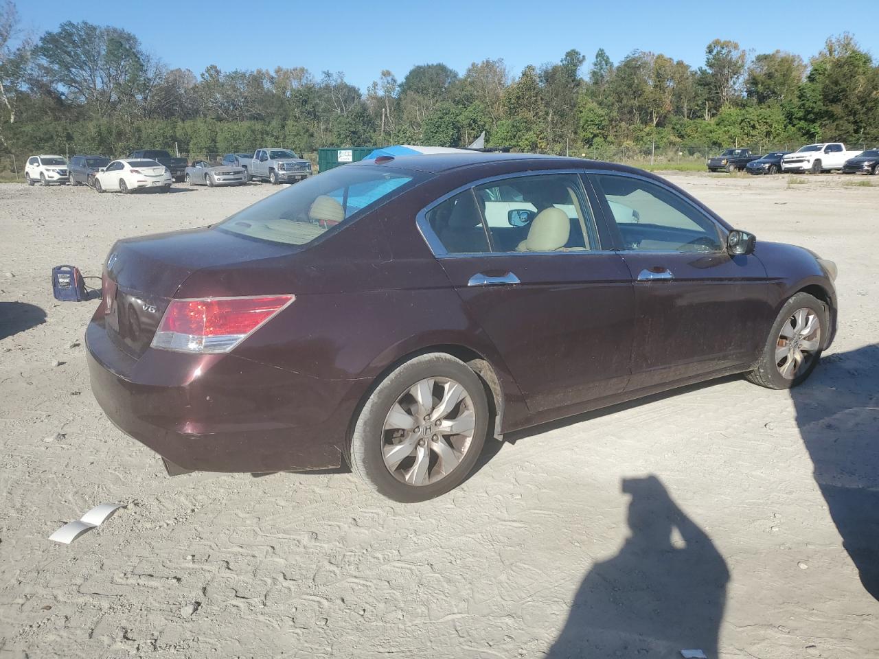 2010 Honda Accord VIN 5KBCP3F83AB010646 Copart auction photo, rear end / minor dent/scratches damage thumbnail 3