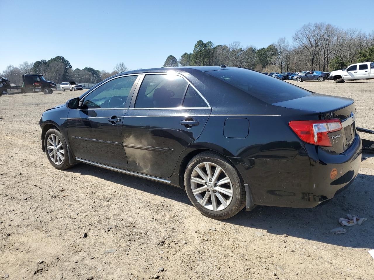 2014 Toyota Camry VIN 4T4BF1FKXER395022 Copart auction photo, front end / minor dent/scratches damage thumbnail 2