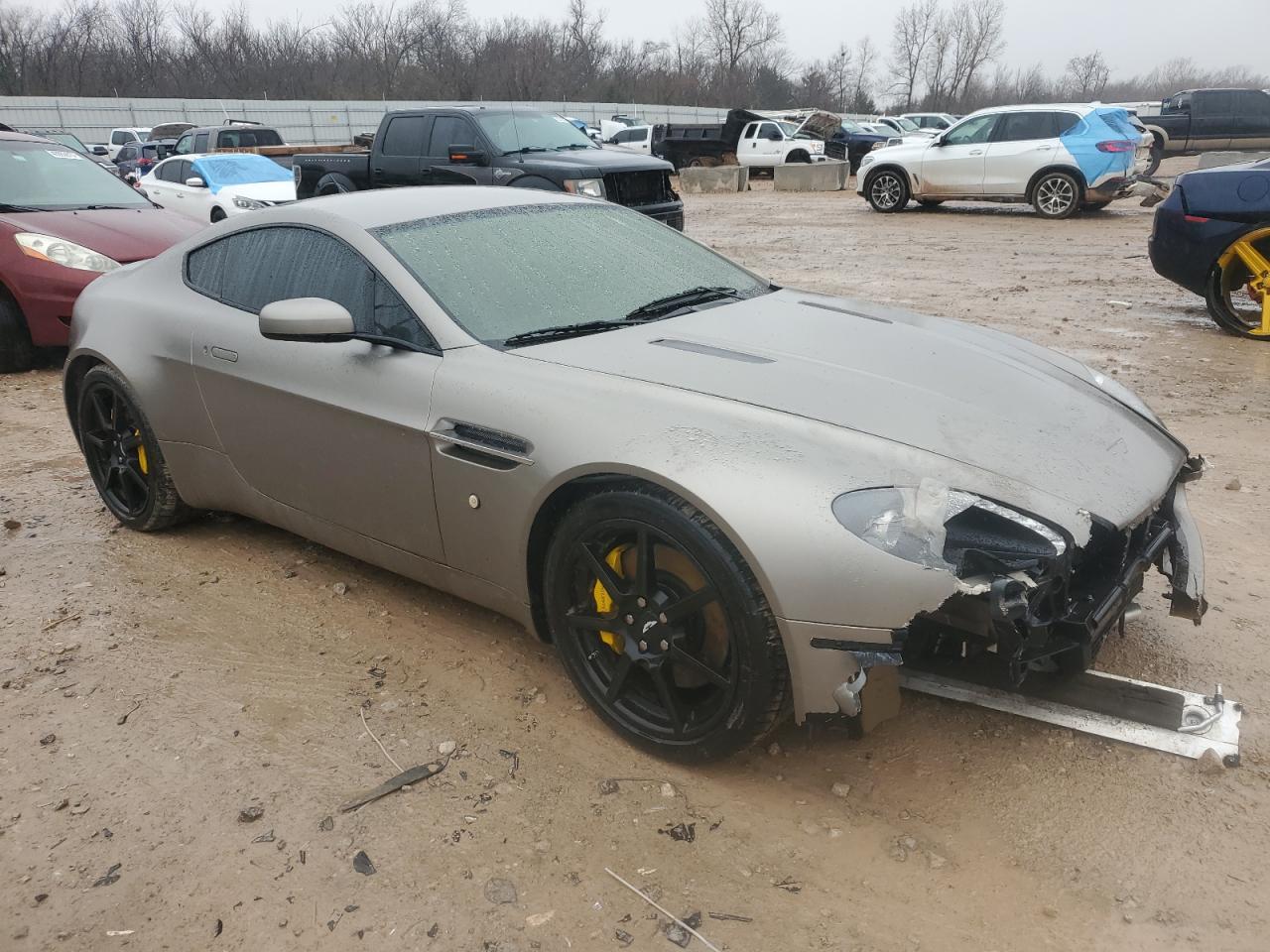 2006 Aston Martin Vantage VIN SCFBB03BX6GC02042 Copart auction photo, front end / minor dent/scratches damage thumbnail 4
