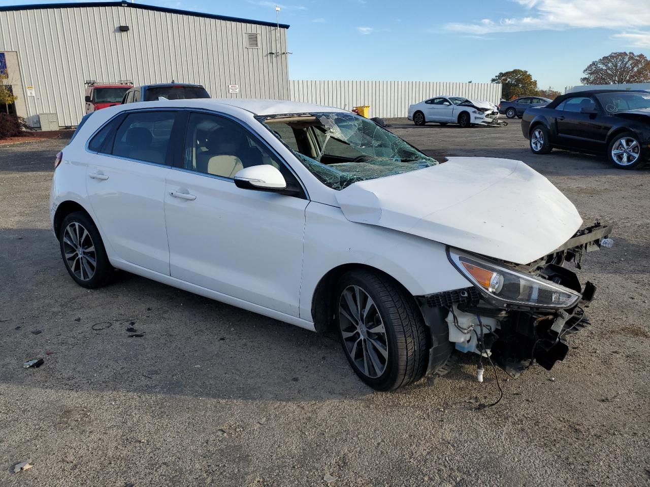 2018 Hyundai Elantra VIN KMHH35LE7JU038250 Copart auction photo, front end / side damage thumbnail 4