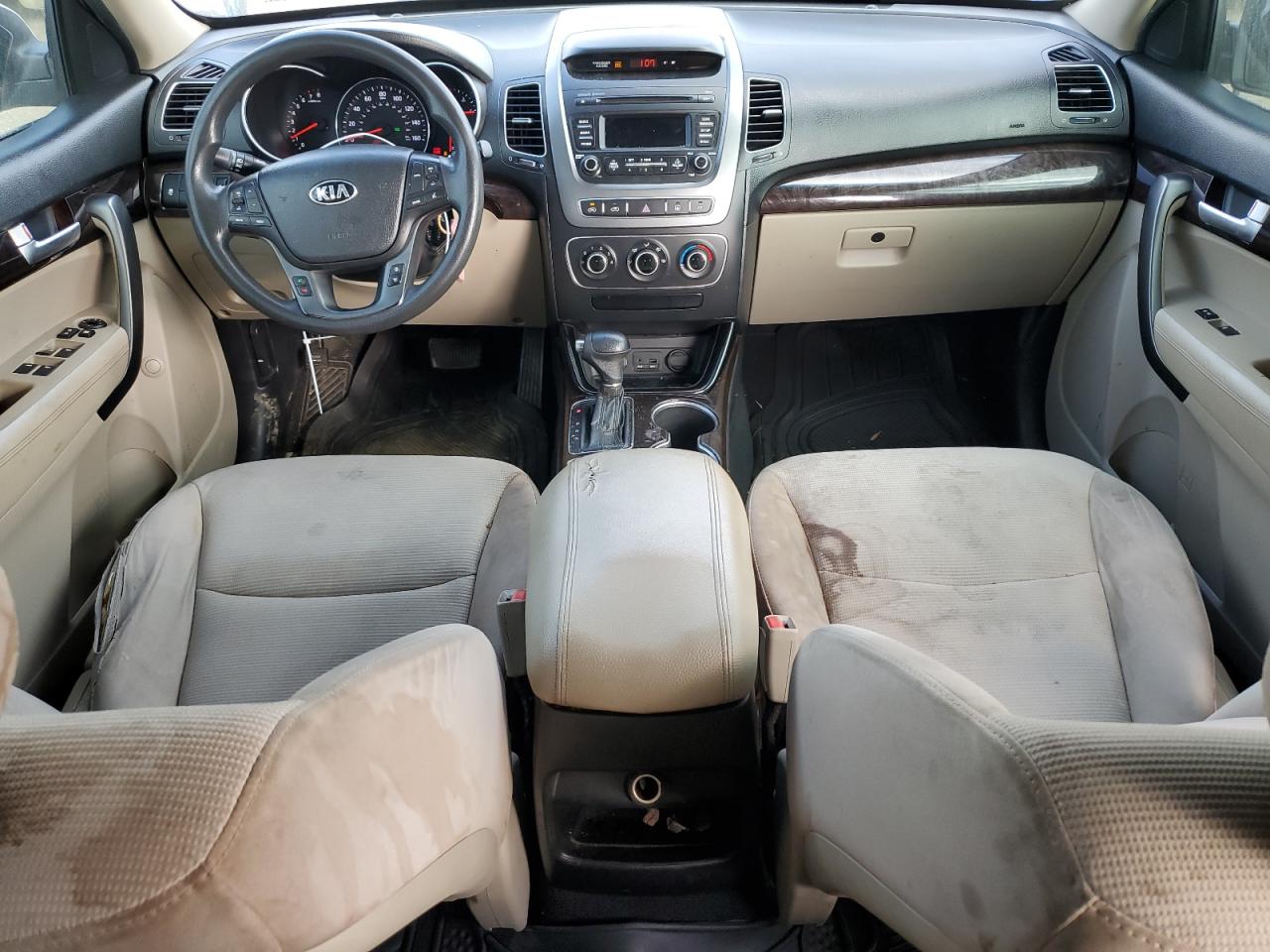 2014 KIA Sorento VIN 5XYKT3A63EG432474 Copart auction photo, normal wear / minor dent/scratches damage thumbnail 8