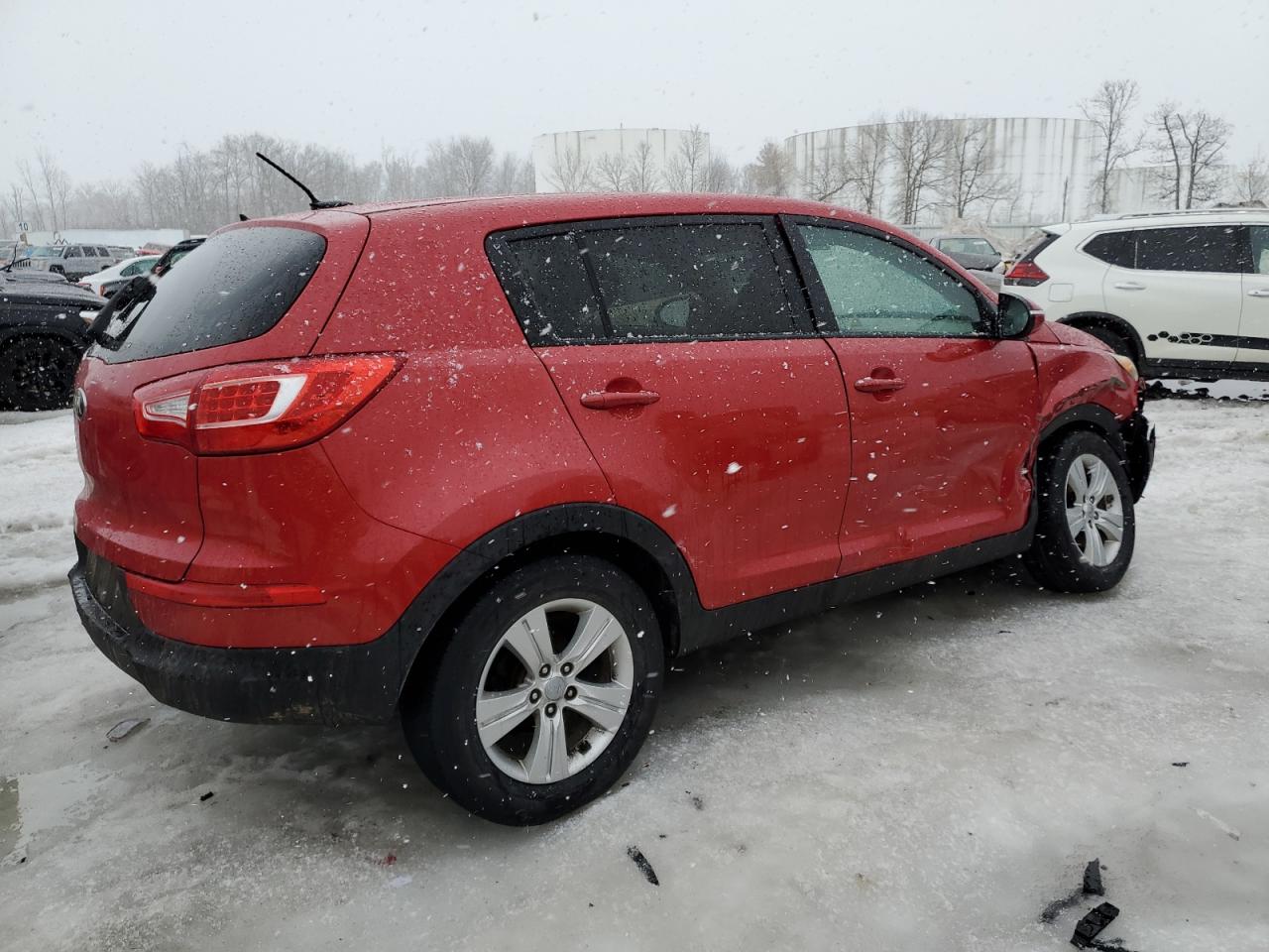 2013 KIA Sportage VIN KNDPB3A23D7427129 Copart auction photo, front end damage thumbnail 3