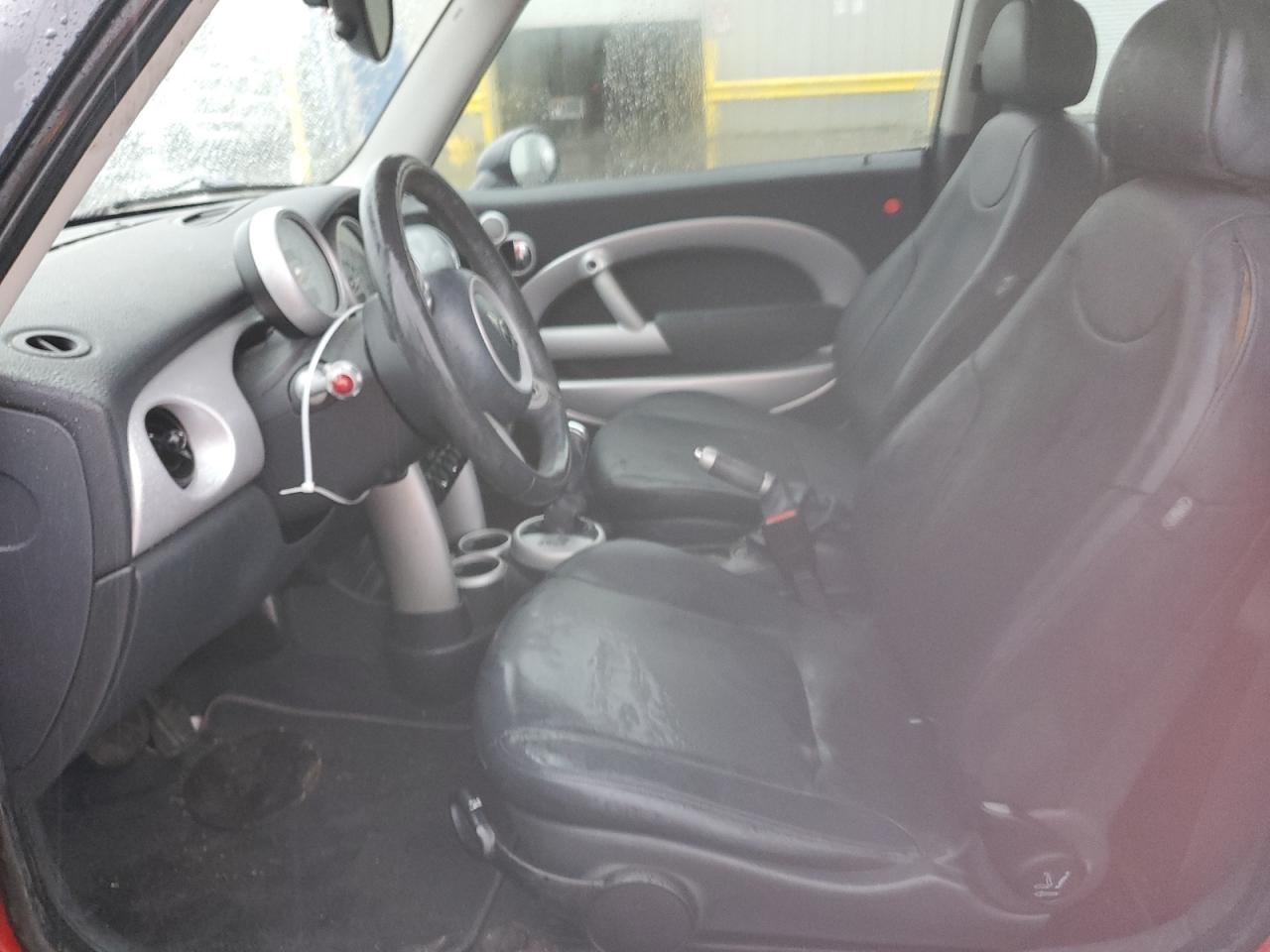 2006 MINI Cooper VIN WMWRC33516TK15740 Copart auction photo, rear end / minor dent/scratches damage thumbnail 7