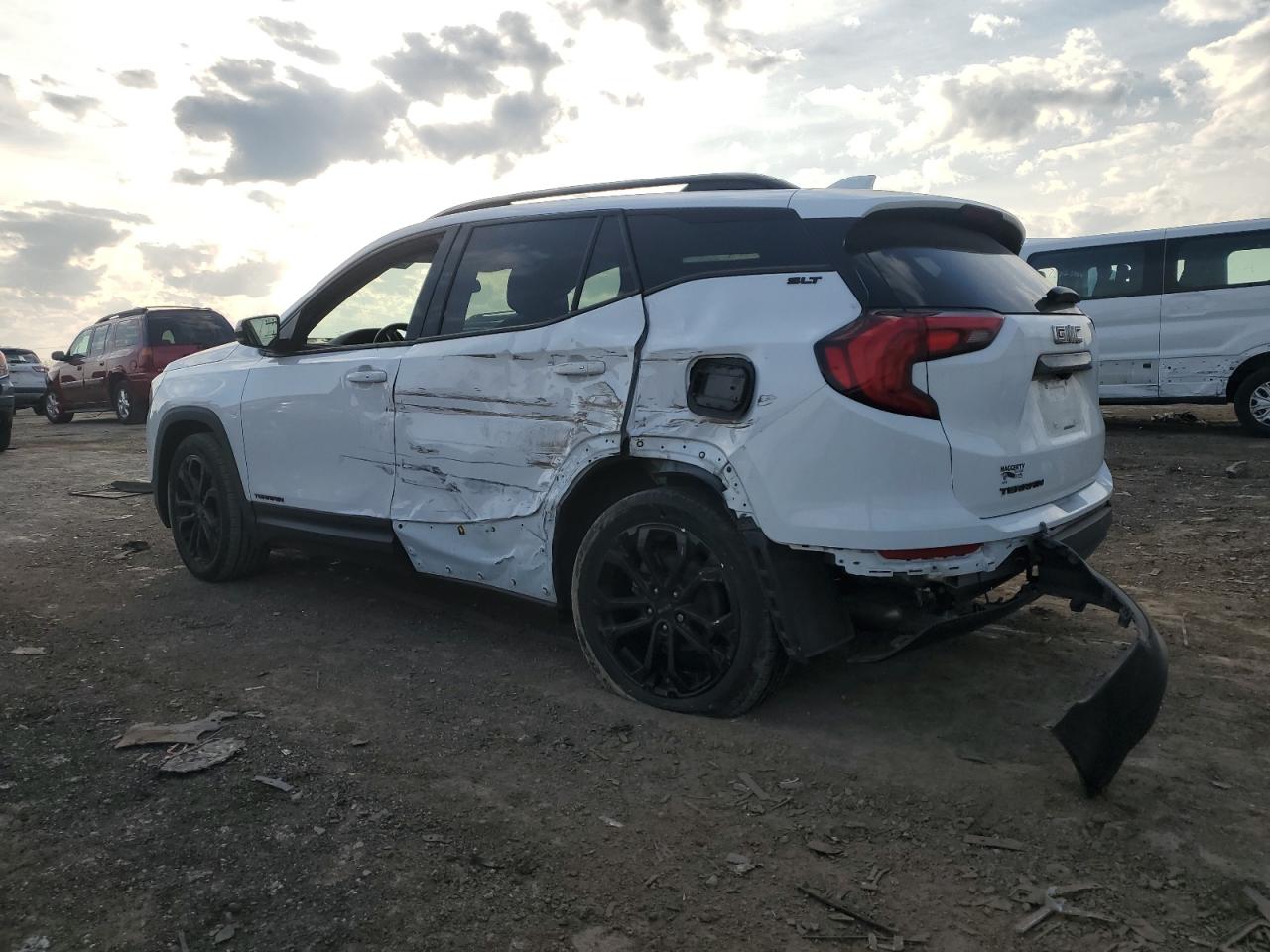 2020 GMC Terrain VIN 3GKALPEV0LL158293 Copart auction photo, side / rear end damage thumbnail 2