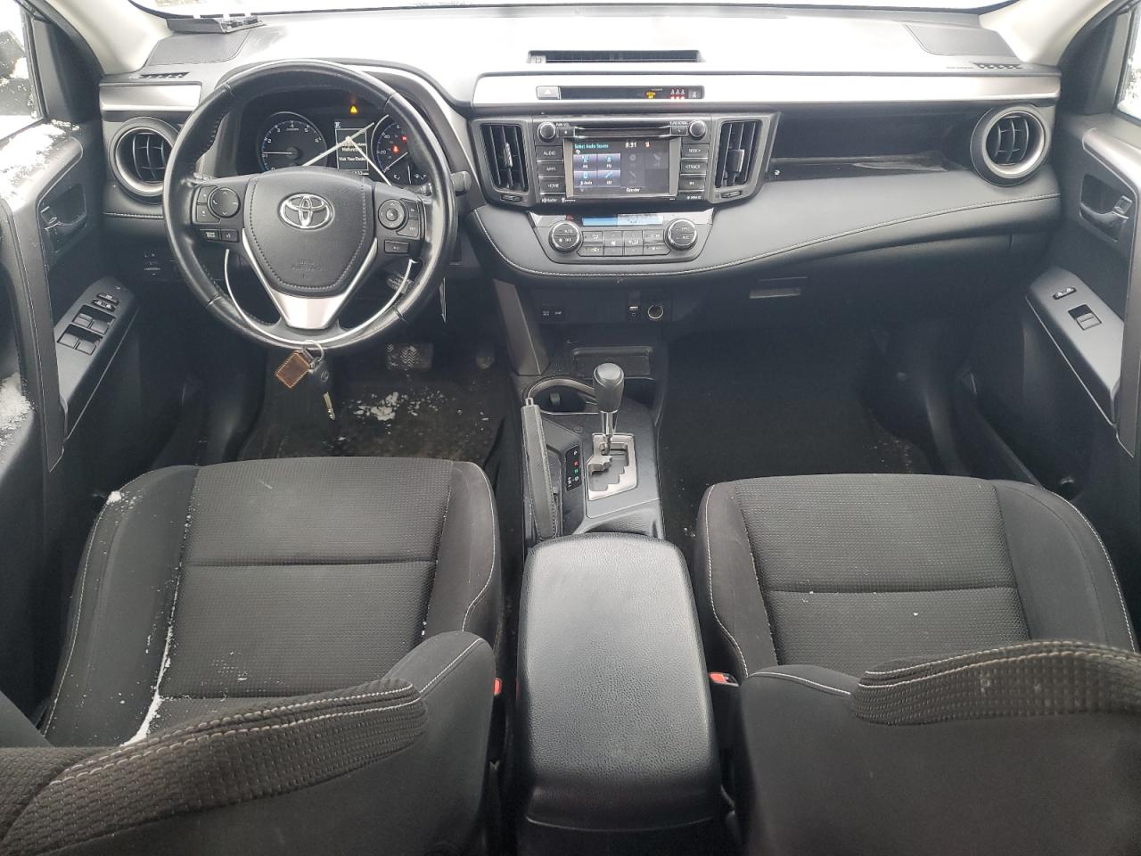 2017 Toyota RAV 4 VIN JTMRFREV8HJ700627 Copart auction photo, front end / minor dent/scratches damage thumbnail 8