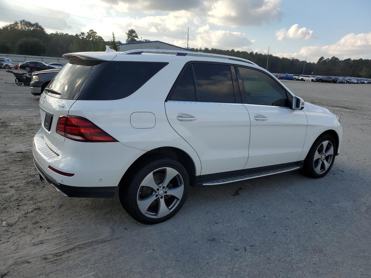 2017 Mercedes-Benz GLE VIN 4JGDA5HB1HA907133 Copart auction photo, water/flood damage thumbnail 3