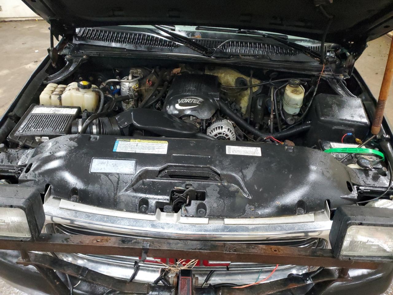 2001 GMC Sierra VIN 1GTHK29U71E167376 Copart auction photo, all over damage thumbnail 11