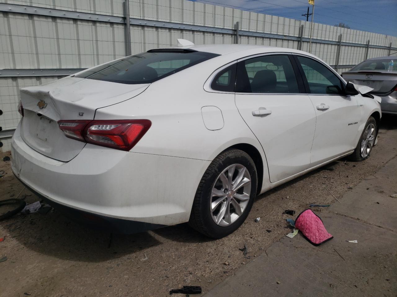 2020 Chevrolet Malibu VIN 1G1ZD5ST7LF003259 Copart auction photo, front end / minor dent/scratches damage thumbnail 4