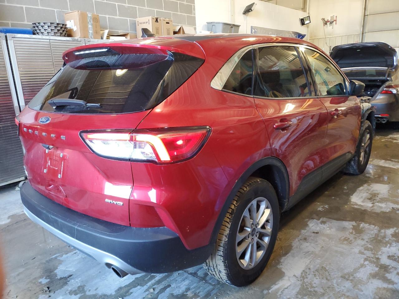 2022 Ford Escape VIN 1FMCU9G60NUB71620 Copart auction photo, front end damage thumbnail 3