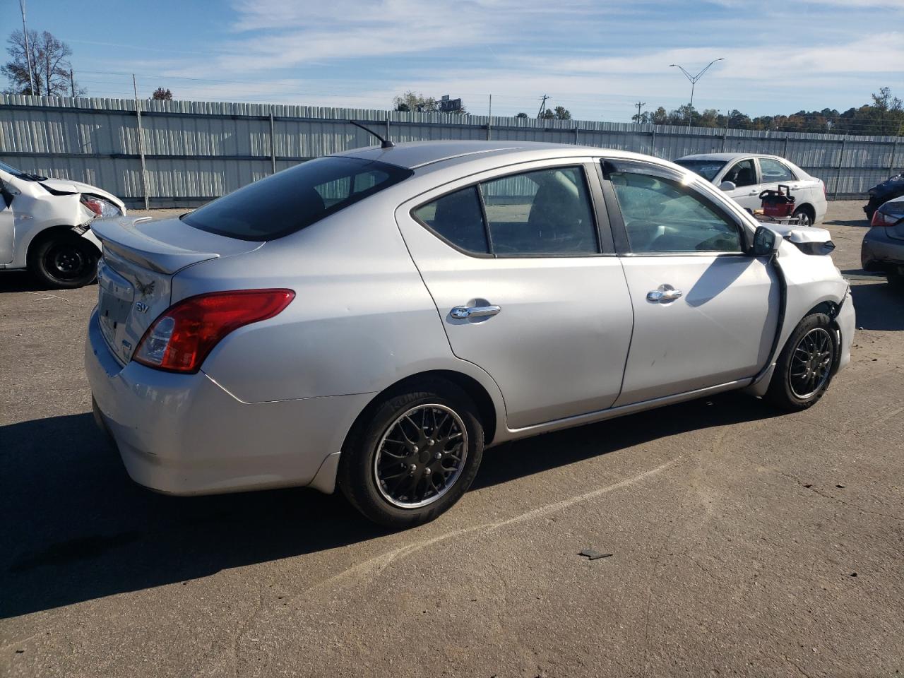 2015 Nissan Versa VIN 3N1CN7AP7FL895083 Copart auction photo, water/flood / front end damage thumbnail 3