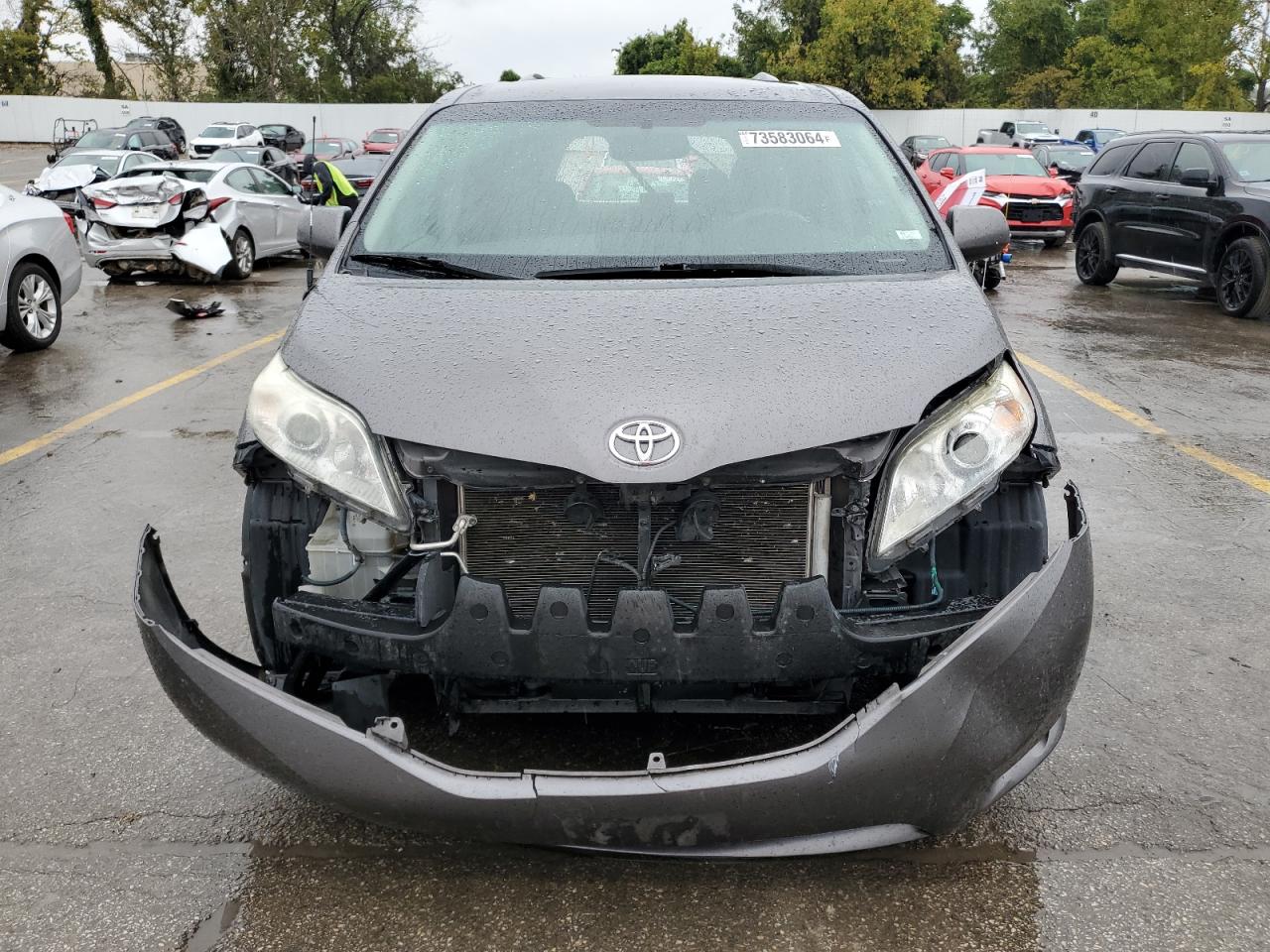 2011 Toyota Sienna VIN 5TDKK3DC0BS085964 Copart auction photo, front end / rear end damage thumbnail 5